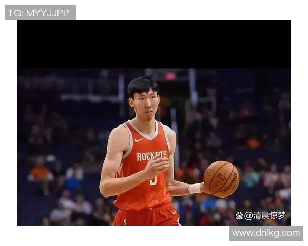 周琦代表中国参加篮球世界杯，成为国内热议焦点