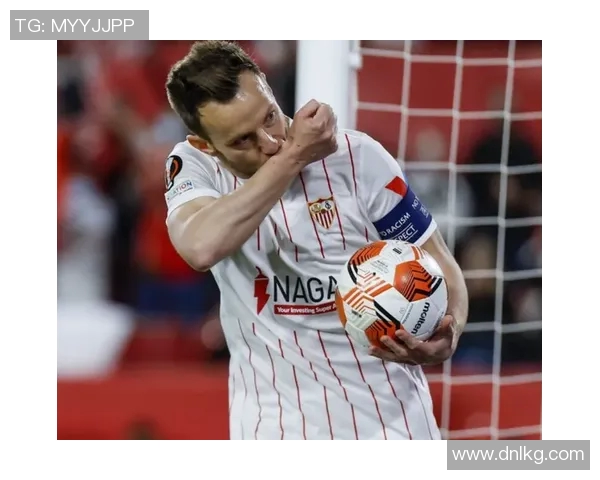 塞维利亚续约西班牙后卫至2025年，展望未来辉煌之路