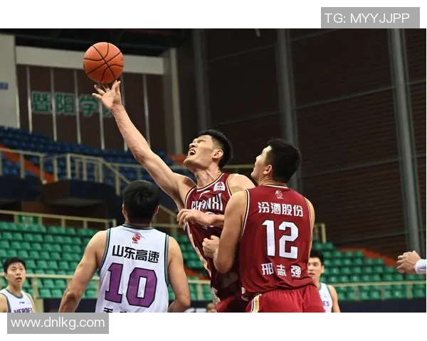 山东高速球员创造历史记录,引领篮球新时代 山东高速球员创造历史记录,引领篮球新时代